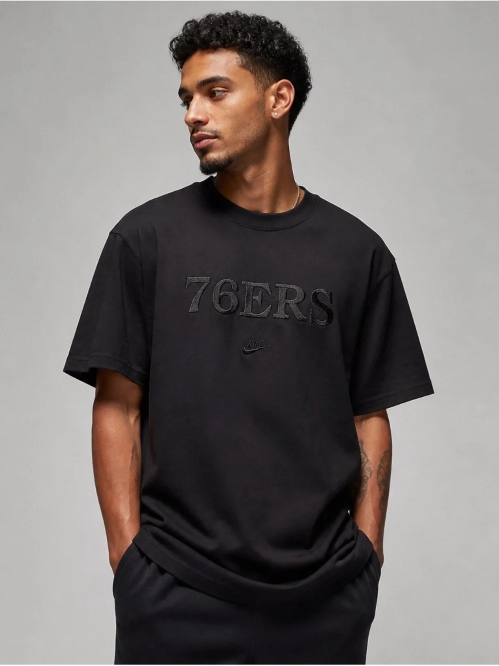 Nike NBA Philadelphia 76ers Loose Fit Tee – Black, Size M, NWT